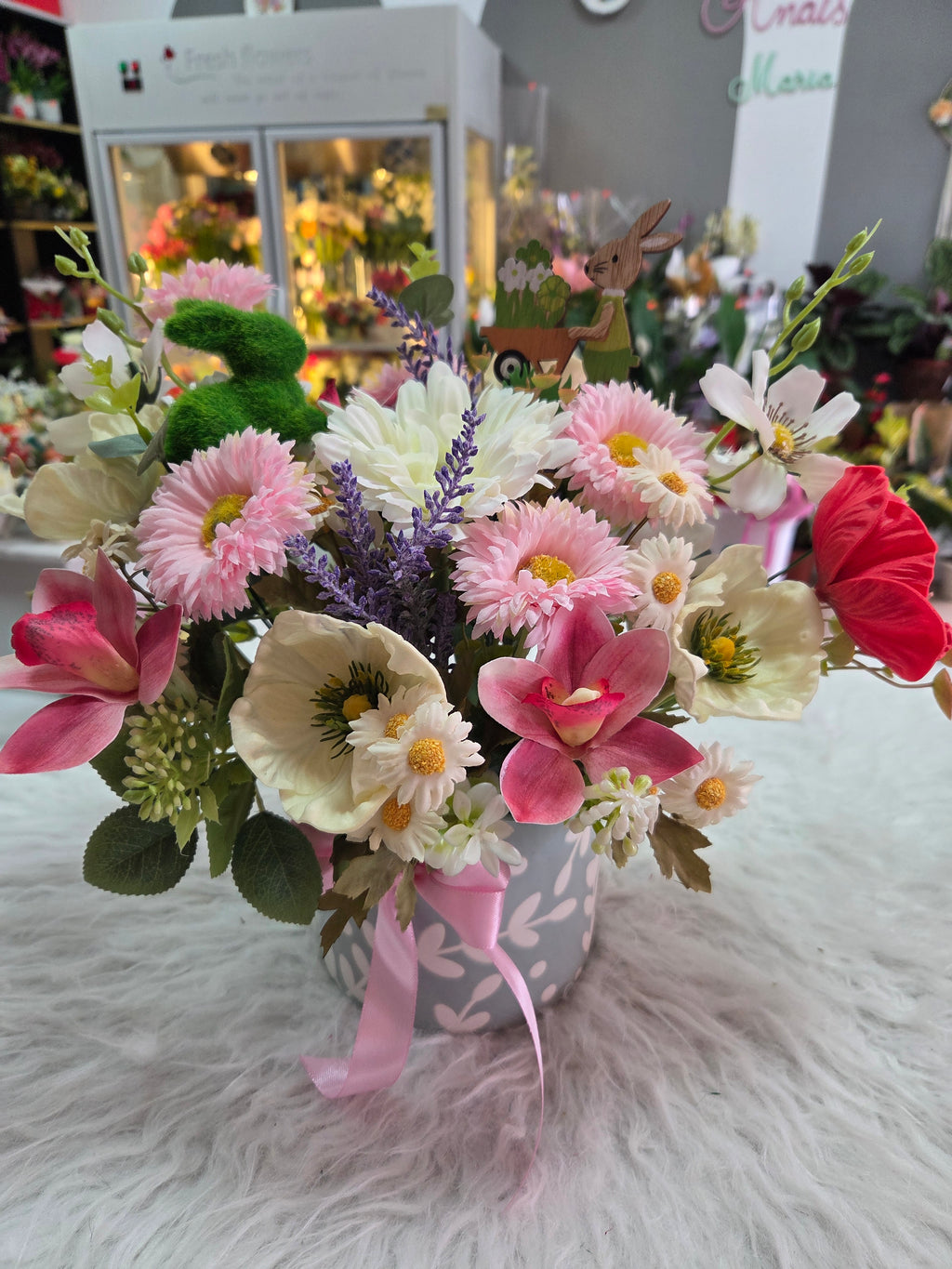 Perfect pentru masa de Paște, un cadou special sau pentru a înfrumuseța orice colț al casei tale.